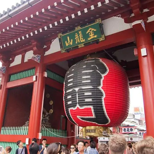 Tokyo : Asakusa & Sensoji Temple Walking Tour with a Local