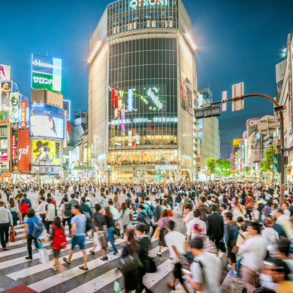 Tokyo: Shibuya Highlights Walking Tour & Secret Backstreets
