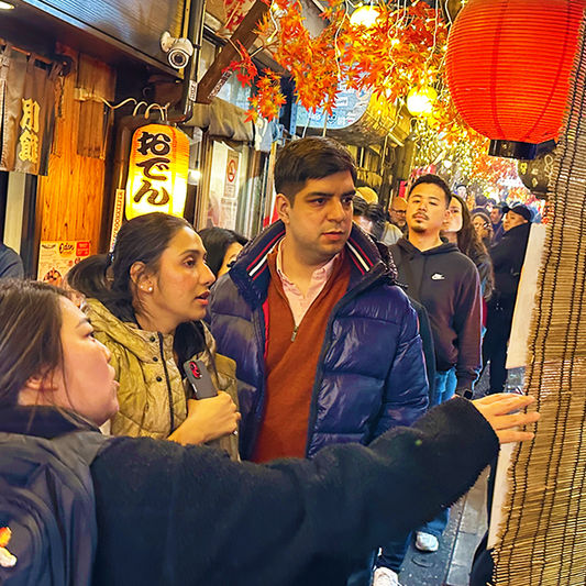 Tokyo: Shinjuku Local Bar & Izakaya Crawl Guided Tour