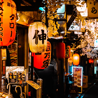 Tokyo: Shinjuku Local Bar & Izakaya Crawl Guided Tour