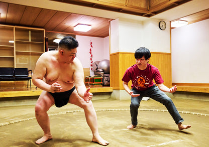 Tokyo: Sumo Experience with Live Show & Audience Challenge